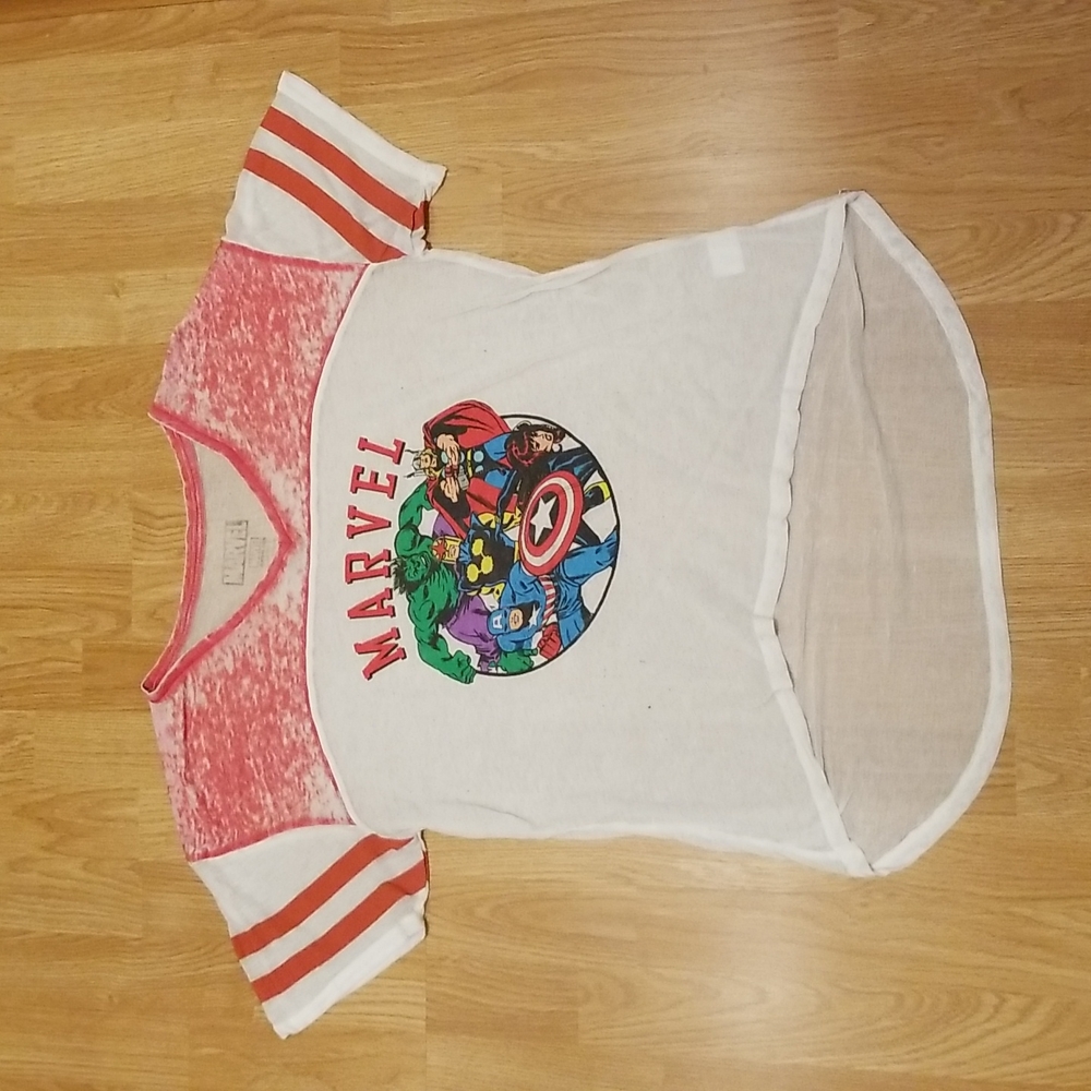 💥3/$10💥 Marvel/Avengers Hi-Lo Football Burnout Tee